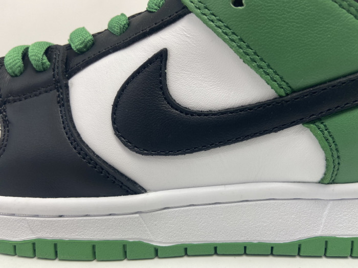 Nike SB Dunk Low Classic Green BQ6817-302