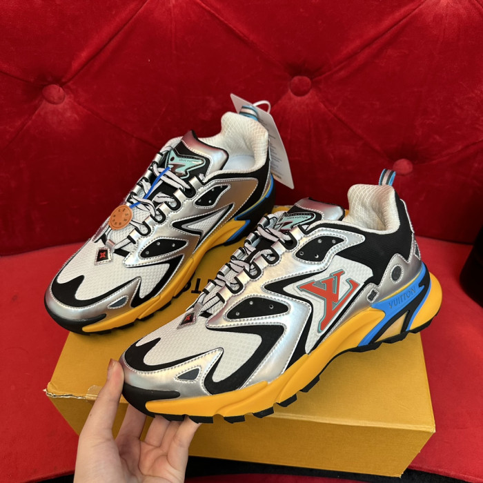 L*V SNEAKERS