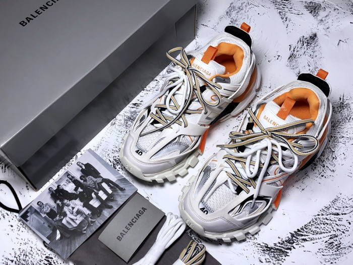 BALENGA TRACK LED Trainers 3.0 WHITE ORANGE W06G0 2001 ORANGE/WHITE