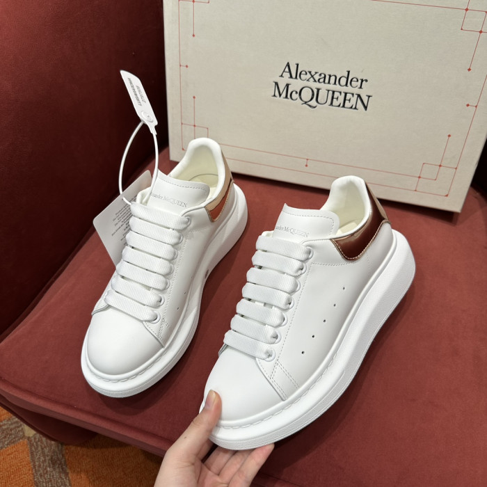 A1exa*der Mcqv*en Sneaker