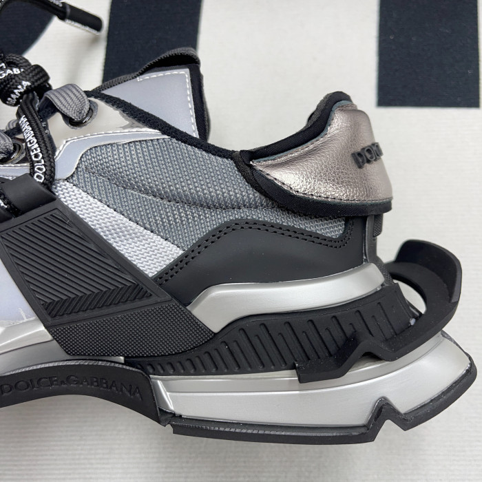 DG SNEAKER