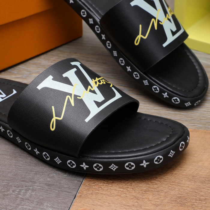 LO** VUI* SANDALS