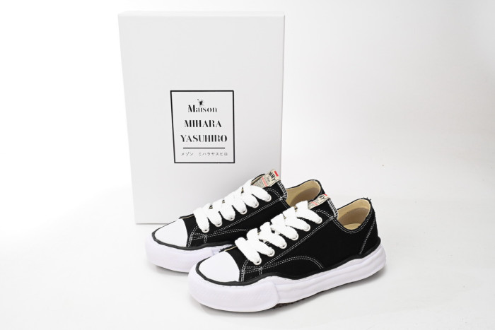 MIHARA YASUHIRO White Black SNEAKERS
