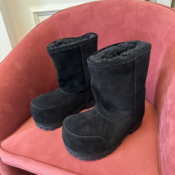 Ba*len*cia*ga boots