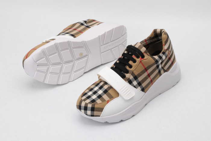 BUR*ERRY SNEAKER