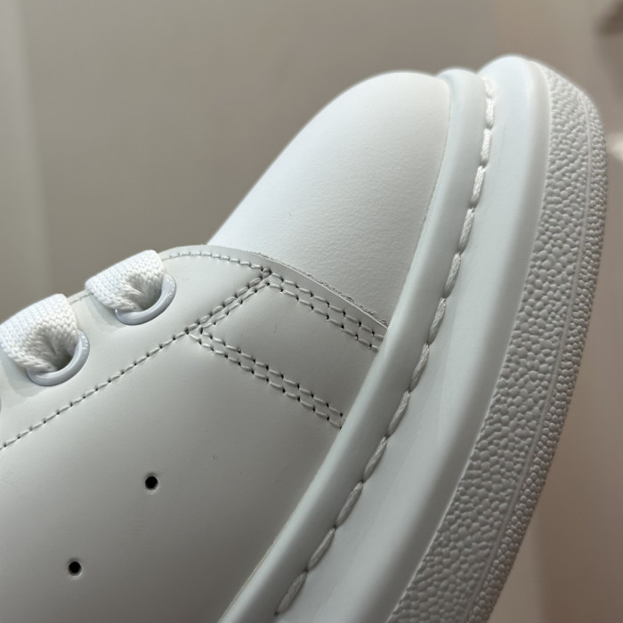 A1exa*der Mcqv*en Sneaker