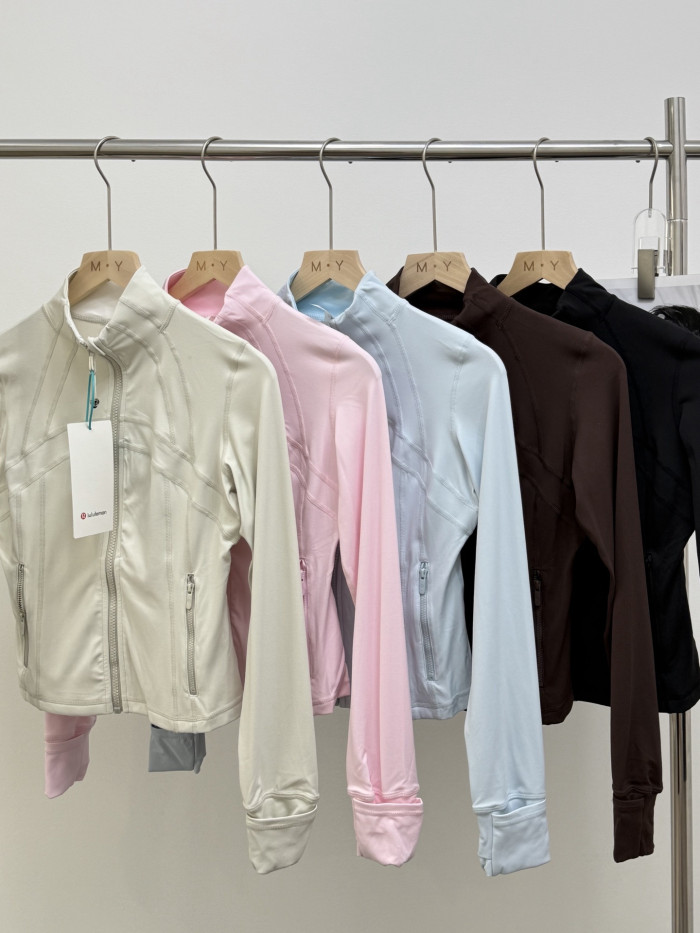 LULULENMON JACKET (BUY 2+,EVERY PIECE $75)