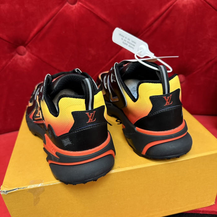 L*V SNEAKERS