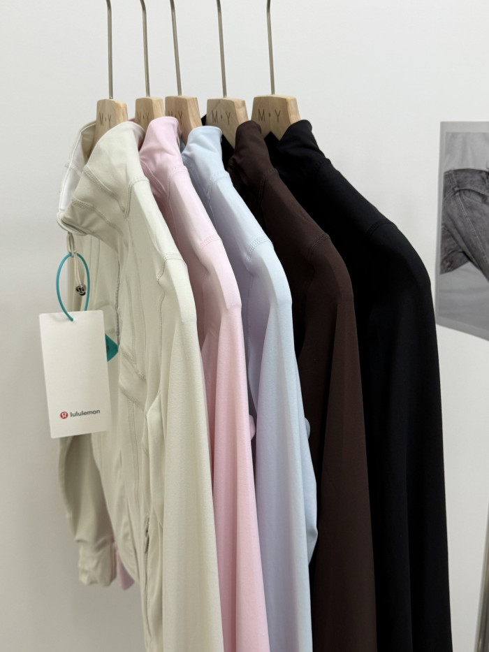 LULULENMON JACKET (BUY 2+,EVERY PIECE $75)