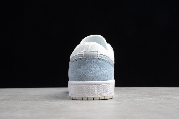 Jordan 1 Low Paris  CV3043-100