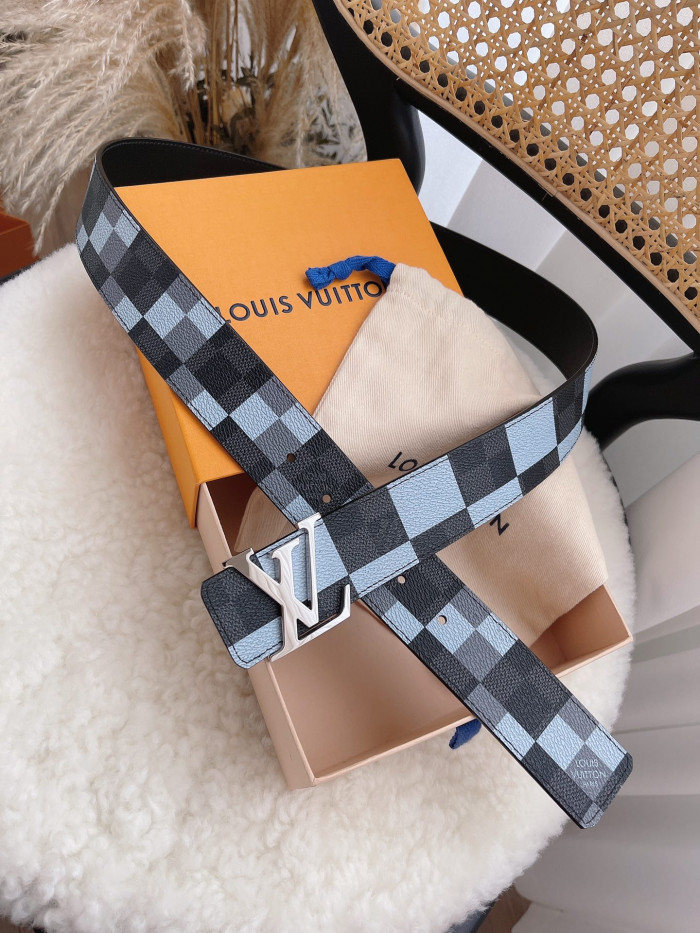 LOUI VUITTO BELT-4CM