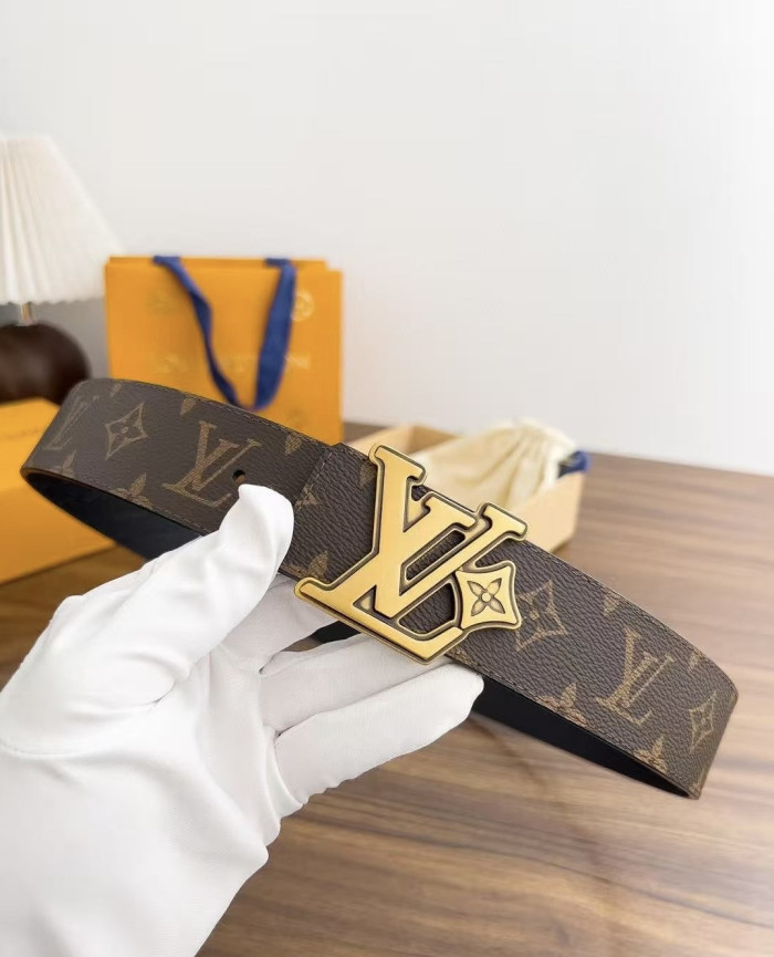 LOUI VUITTO BELT