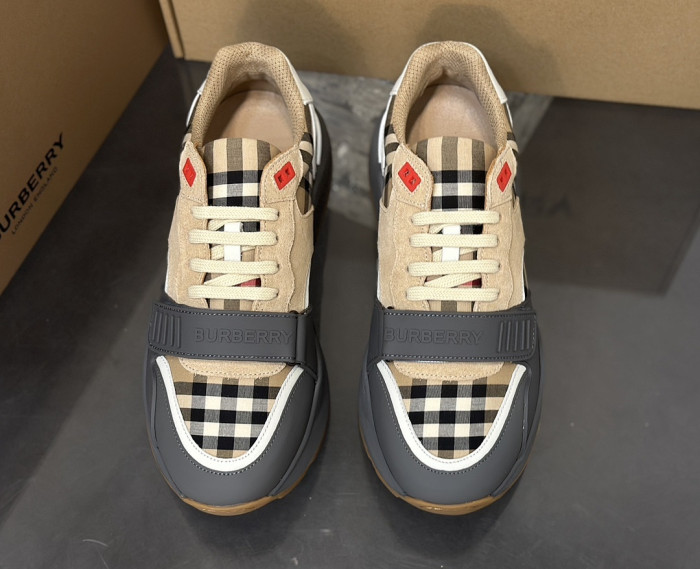 BUR*ERRY SNEAKER