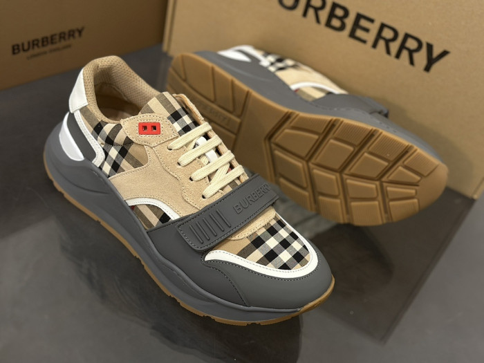 BUR*ERRY SNEAKER