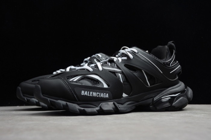 Ba*len*cia*ga track sneaker 542023 w1gb1 2045