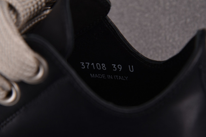 RICK OWEN.S SNEAKER