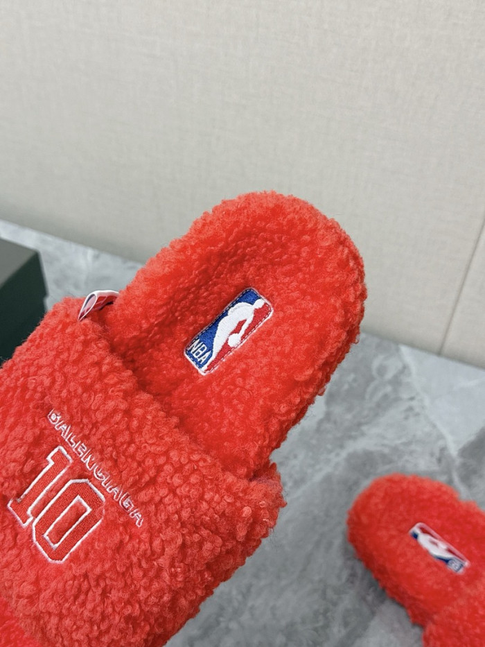 Ba1en*iaga FURRY SLIDE SANDAL