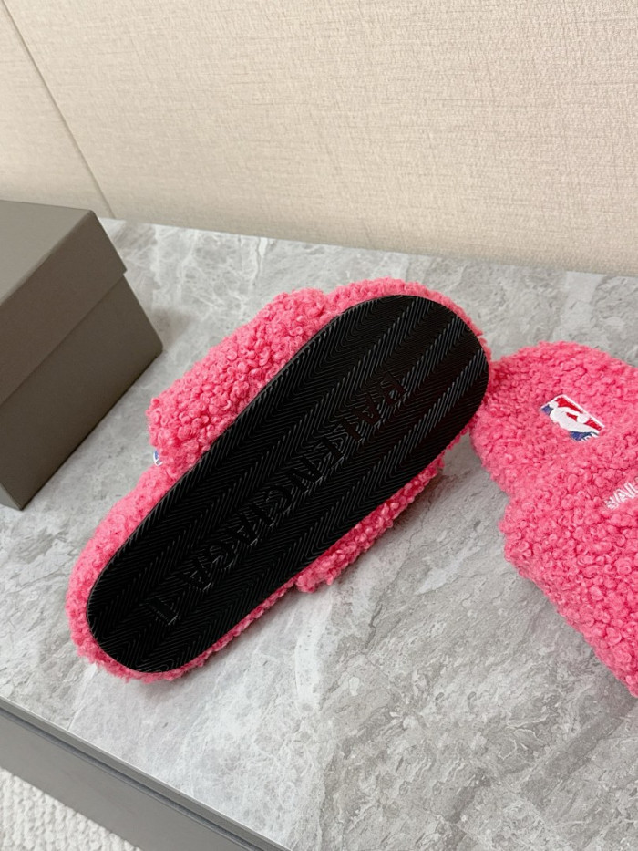 Ba1en*iaga FURRY SLIDE SANDAL