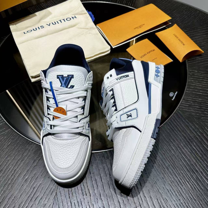 L0vis Vvtt0n LV trainer
