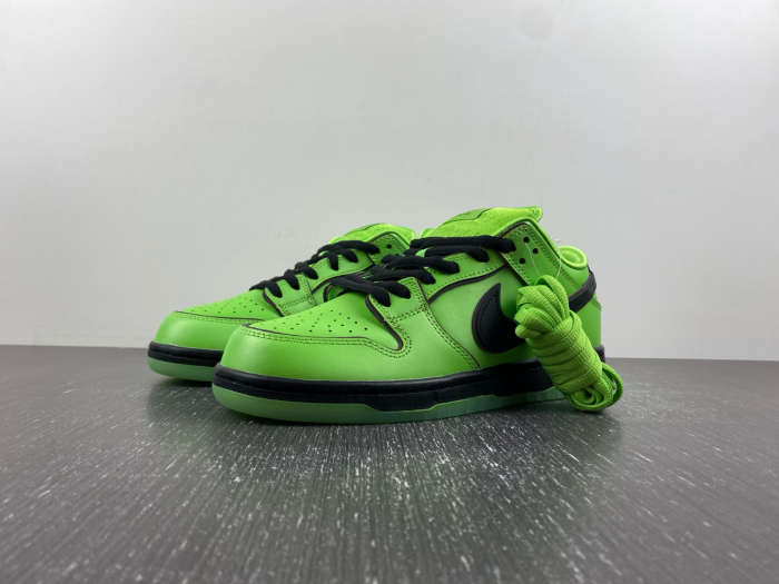 The Powerpuff Girls x Nike SB Dunk Low FZ8319-300