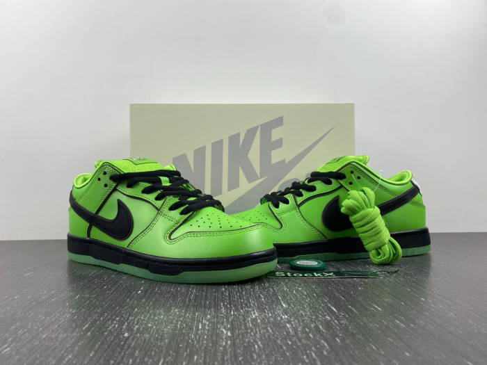The Powerpuff Girls x Nike SB Dunk Low FZ8319-300
