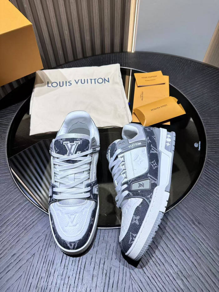 L0vis Vvtt0n LV trainer