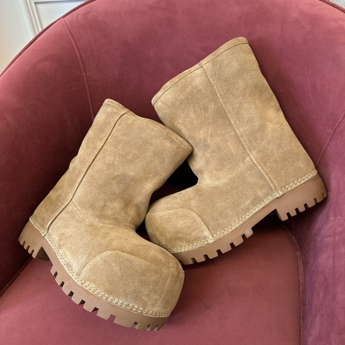 Ba*len*cia*ga boots