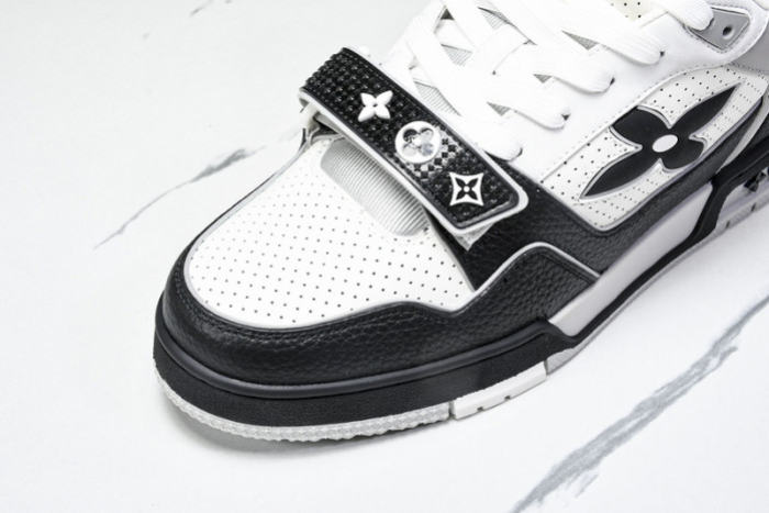 LV SKATE SNEAKER