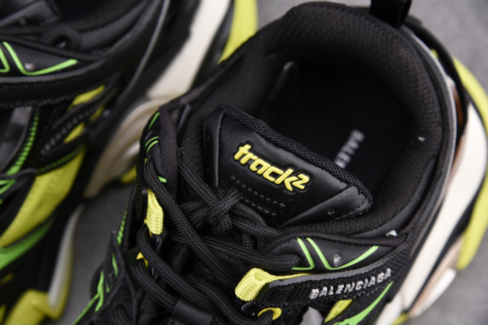 Ba*len*cia*ga track trainer