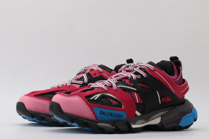 Ba*len*cia*ga track trainer