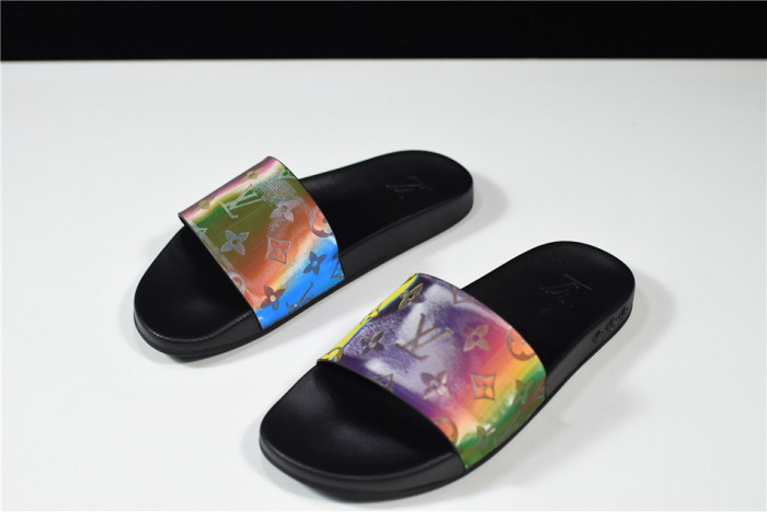 LO** VUI* SANDALS
