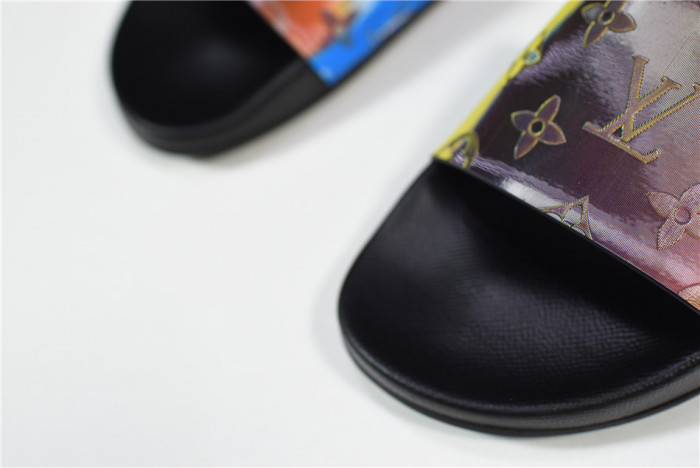 LO** VUI* SANDALS