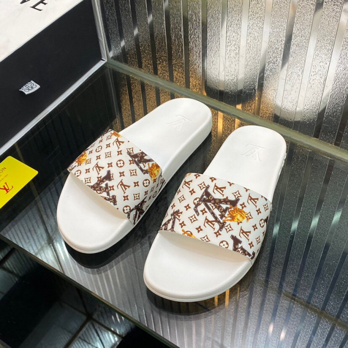 LO** VUI* SANDALS