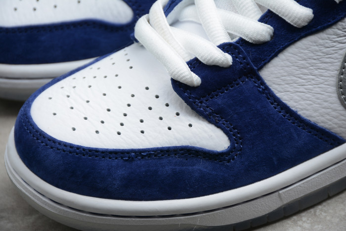 Nike Dunk SB Low Ishod Wair "BMW" 839685-416