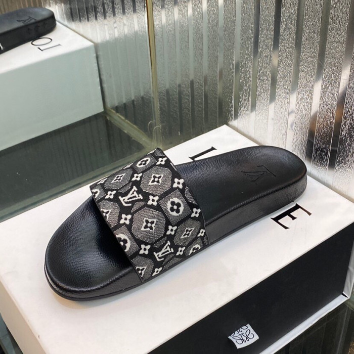 LO** VUI* SANDALS