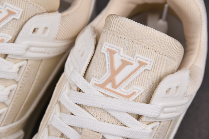 LOU VUIT SCI-FI SNEAKERS