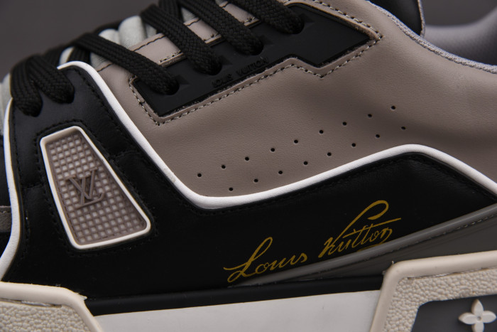 LOU VUIT SCI-FI SNEAKERS