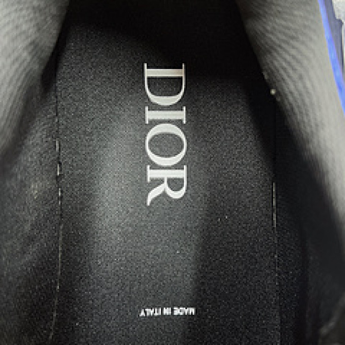 DR B22 SNEAKERS