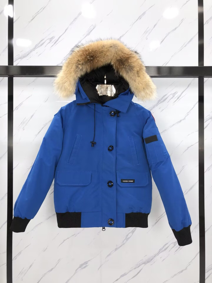 Can*a Go*e down jackets