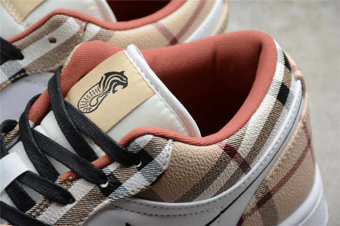 BUR*ERRY SNEAKER