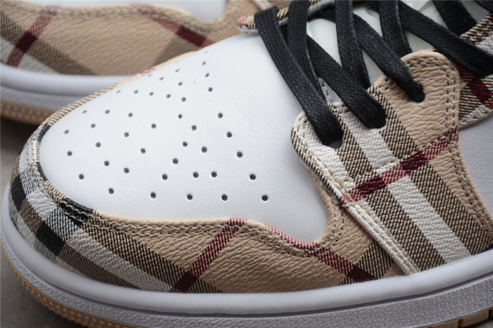 BUR*ERRY SNEAKER