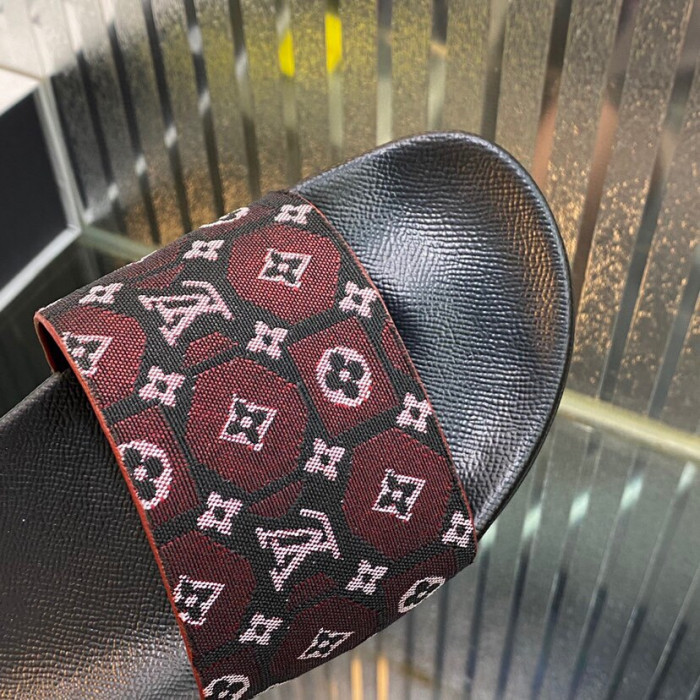 LO** VUI* SANDALS