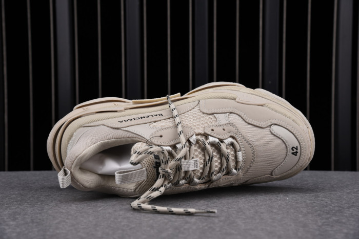 Ba*len*cia*ga triple s beige (w) 524039w2fw19700